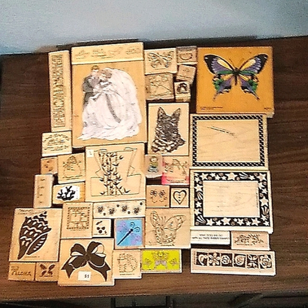 80+ Stampin' Up! Assorted new and used rubber stamps